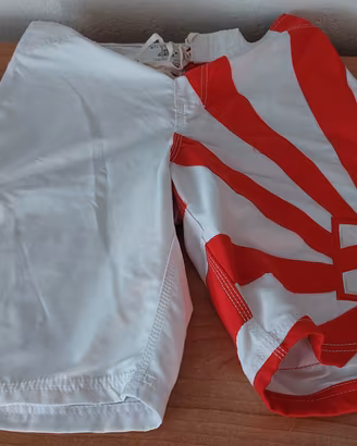 3 bermuda mare  ragazzo