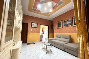 3 LOCALI A FICARAZZI