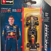 Burago F1  Max Verstappen autografato a mano.