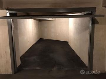 Garage in Via Gramsci 73/A - Gravina di Catania