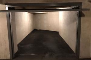 Garage in Via Gramsci 73/A - Gravina di Catania