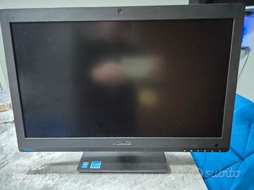 Pc all in one ASUSPRO modello.  A6420