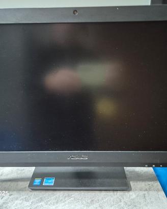 Pc all in one ASUSPRO modello.  A6420