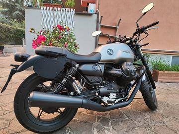 Moto Guzzi V7 IV - 2023