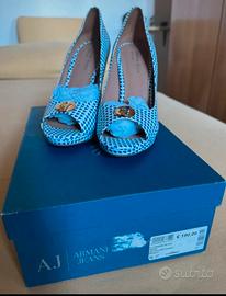 Eleganti scarpe, Armani jeans