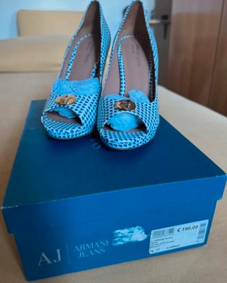 Eleganti scarpe, Armani jeans