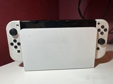 Nintendo Switch  modello Oled