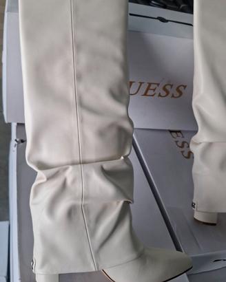 Stivali originali nuovi Guess super sconto
