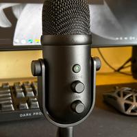 Razer seiren v2 pro