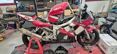 yamaha R6