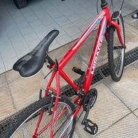 Bici MTB Mirage da 26 pollici.