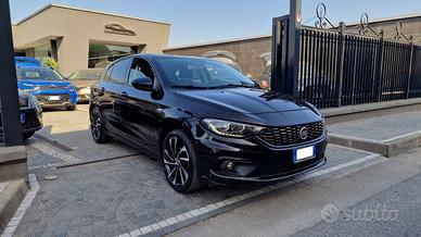 FIAT Tipo 1.6 Mjt S&S DCT 5 porte Lounge