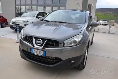 NISSAN QASHQAI 1.6 dci 130 Cv '13