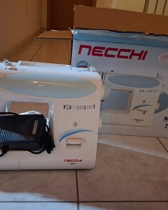 Macchina da cucire Necchi N81 - Come nuova con sca