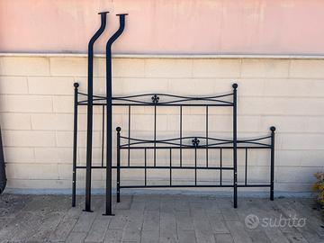 Giroletto bordo letto in metallo nero