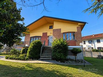 VILLA SINGOLA A SEVESO