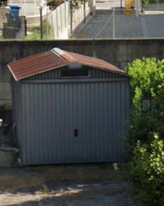 Box in metallo con basculante 