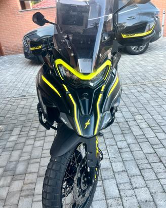 BENELLI TRK 702 X
