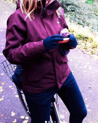 Giacca Patagonia color vinaccia idrorepellente