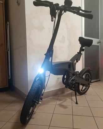 bici a pedalata assistita Oz-o EB16