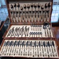 Servizio posate in acciaio inox placcate oro 24.