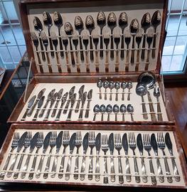 Servizio posate in acciaio inox placcate oro 24.
