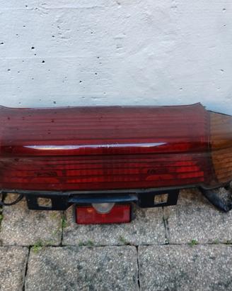 gruppo ottico posteriore scooter Yamaha Majesty