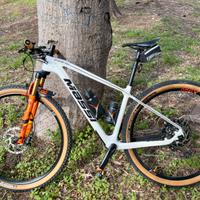 MTB Massi Carbonio 29 - Fox Sc 32-DT swiss-XT