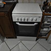 Cucina Beko 60 cm – Gas + Forno Elettrico –