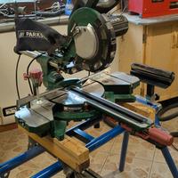  sega troncatrice legno radiale con supporto