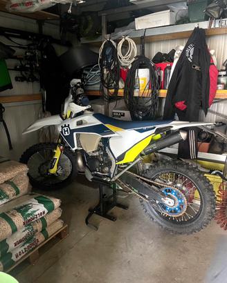 Husqvarna te 300i