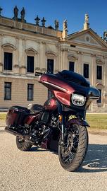 HARLEY-DAVIDSON STREET GLIDE CVO 25º anniversario