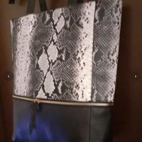 Borsa pitonata Bata nuova