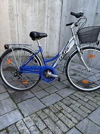 Bicicletta donna 28 in alluminio 21 rapporti