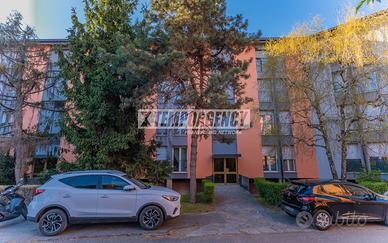 AMPIO 3 LOCALI CON DOPPI BALCONI E SPAZI BEN DISTR