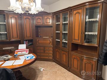 Sala completa mobile  salotto sedie tavolo