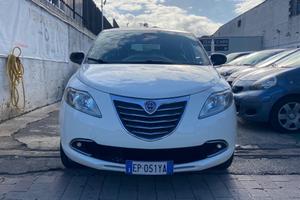 Lancia Ypsilon 0.9 TwinAir 85 CV 5 porte Metano Ec