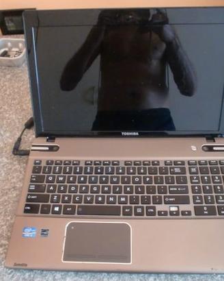 pc portatile toshiba satellite p850 non funzioante
