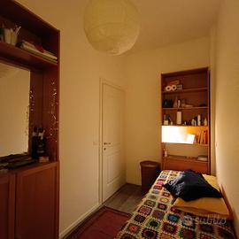 Stanza singola piccola zona EUR Dalmata Laurentina