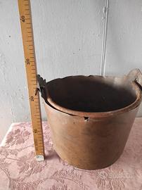 Antica secchia da pozzo  in rame.