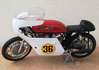 modellino moto Gilera 500 cc 4 cilindri