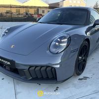 PORSCHE 911 Carrera GTS