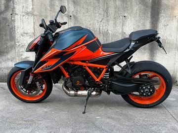 Ktm 1290 superduke r 2020