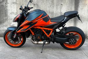 Ktm 1290 superduke r 2020