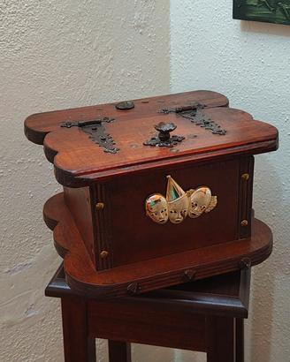 Bauletto portagioie in legno