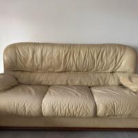 Divano 3 posti e due poltrone