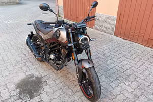 Benelli leoncino 125
