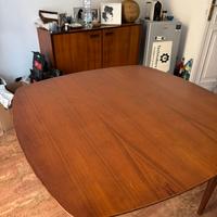 Tavolo da pranzo stile scandinavo anni ’60 in teak