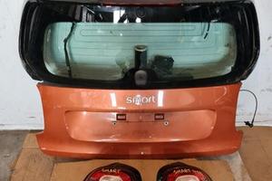 Portellone posteriore e fanali Smart 453 fortwo