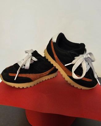 sneakers di Zara bimbi tg 22